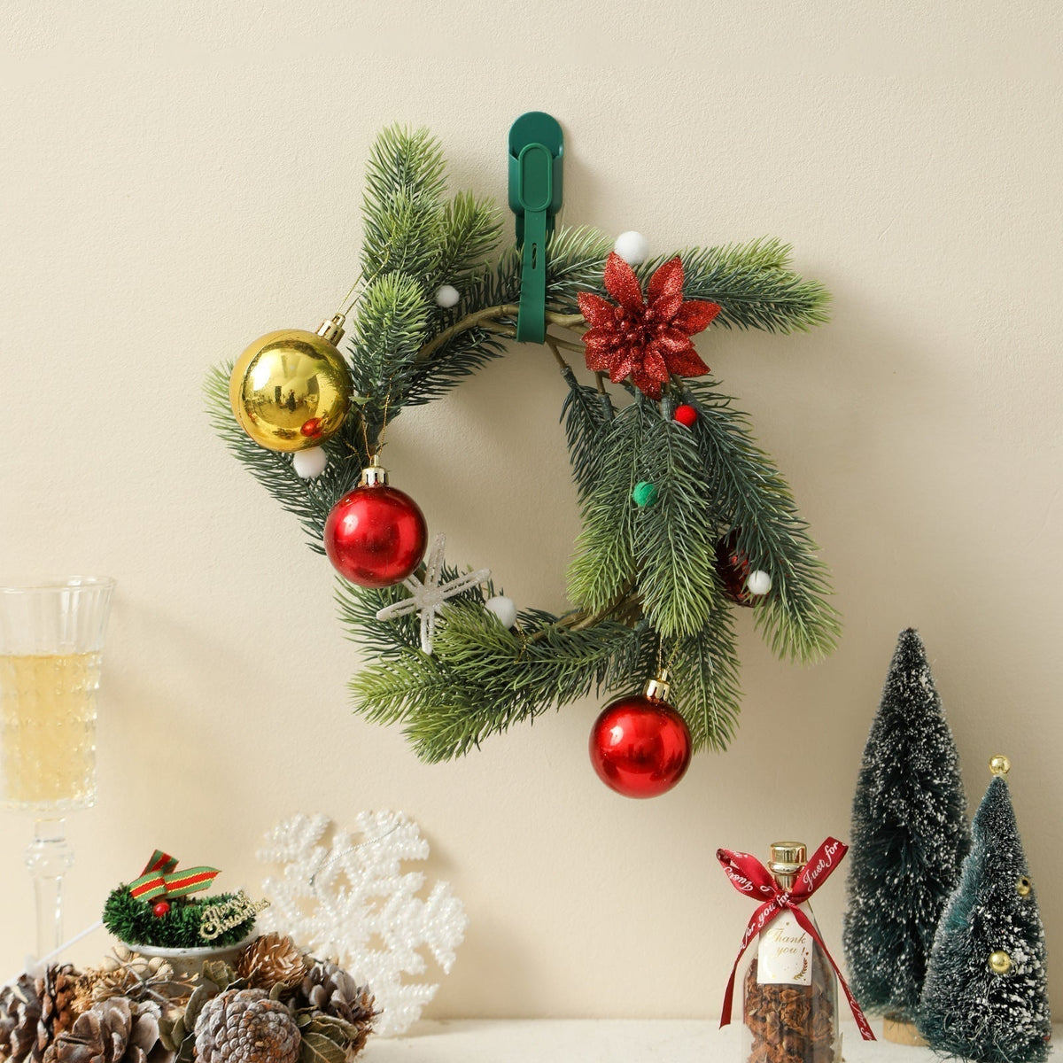 📢📢50% OFF !! ⏰ Silicone Christmas Wreath Ties & Hooks (5 Pcs) – Secure Your Wreaths & Garlands with Ease🎅
